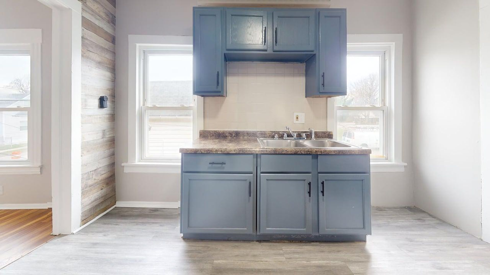 Cleveland Apartment: 3272 W 50th Street