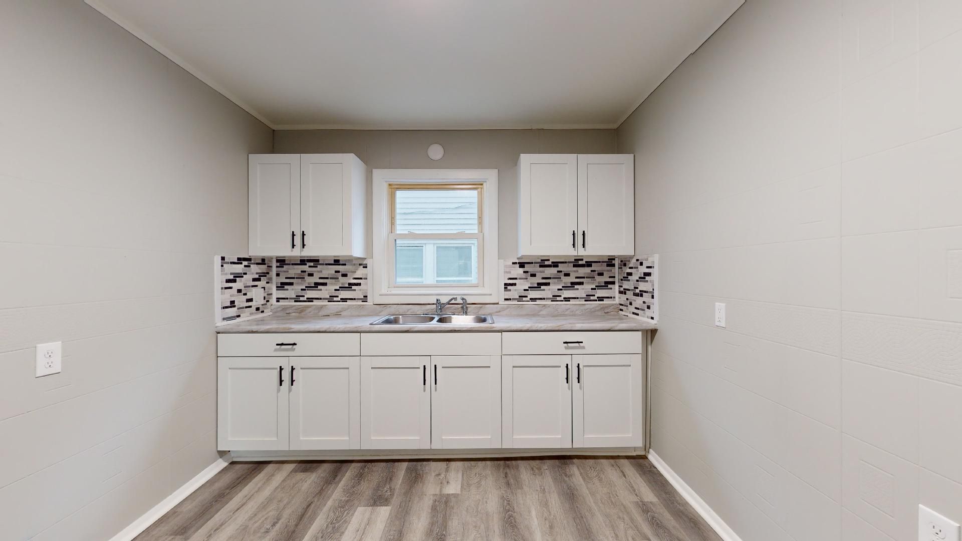 Cleveland Apartment: 3975 W.23rd St.