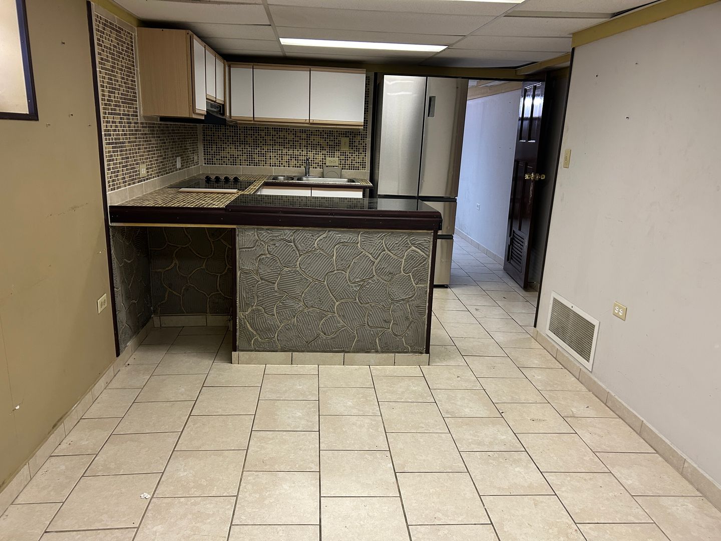 Cleveland Apartment: 3334 West 82nd Street