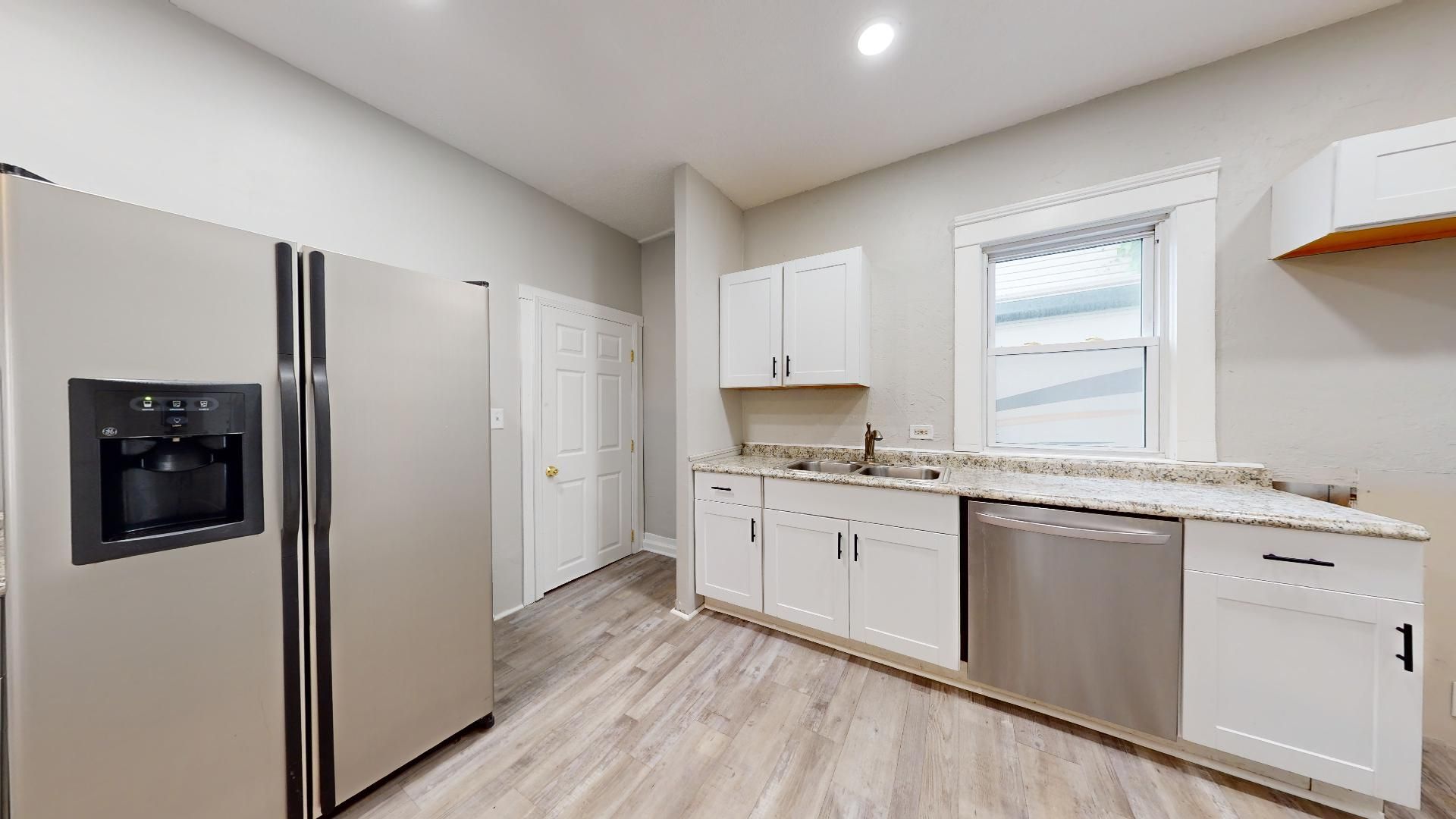 Cleveland Apartment: 3442 Krather Rd