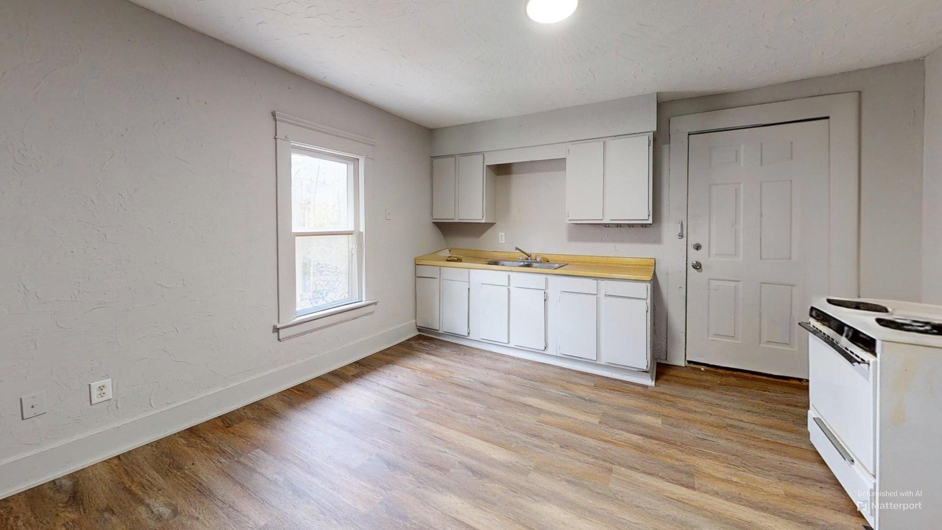 Akron Apartment: 1141 McKinley Avenue