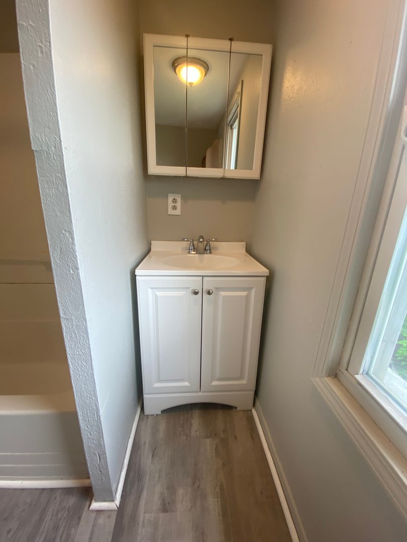 Cleveland Apartment: 3164 west 73rd St.