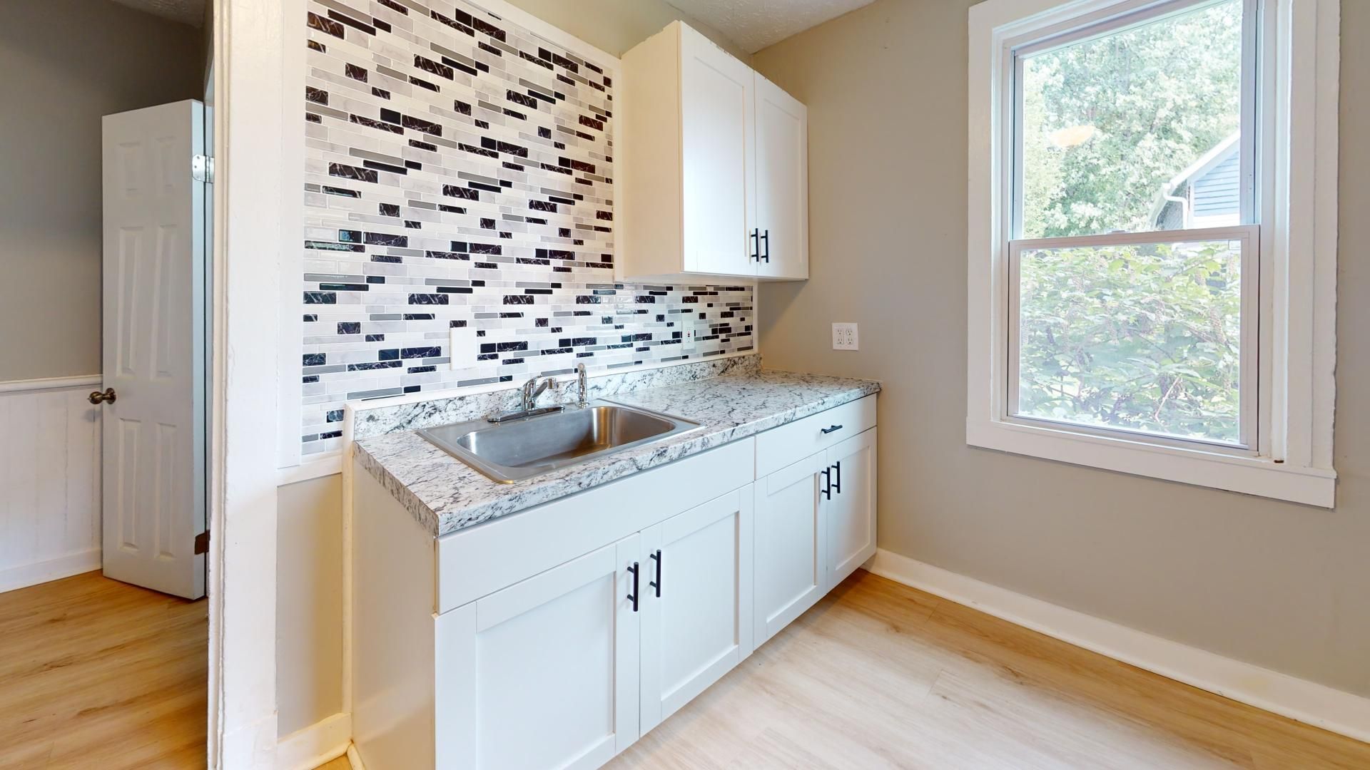 Cleveland Apartment: 2967 West 38th St.