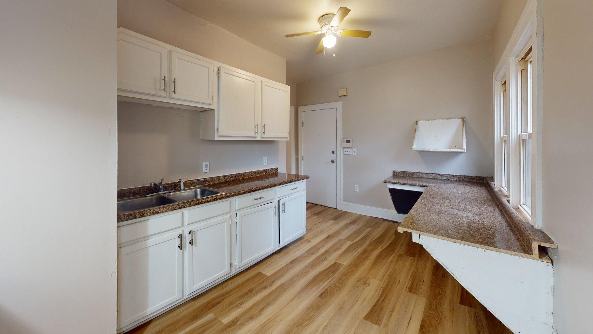 Cleveland Apartment: 11302 Parkview Avenue