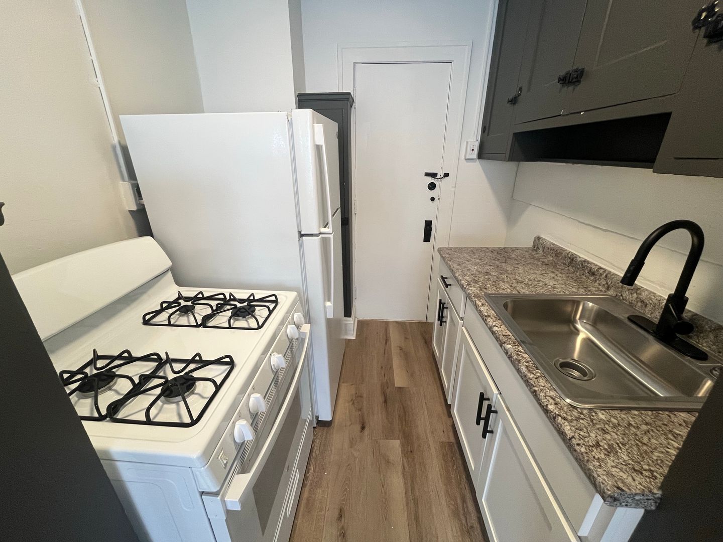 Cleveland Heights Apartment: 2684 Mayfield Rd.