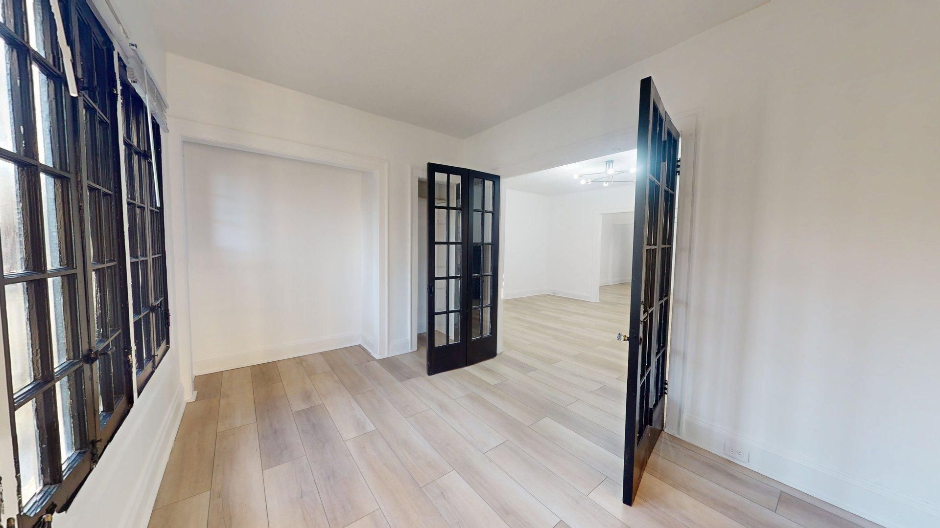 Cleveland Heights Apartment: 2441 Overlook Rd.