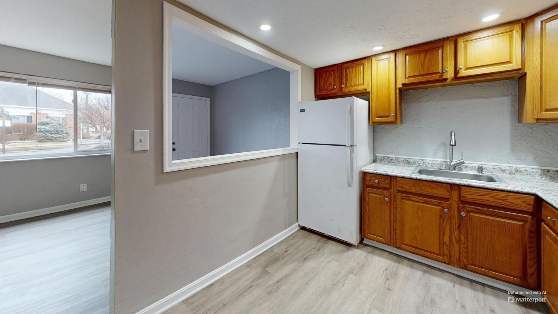 Elyria Apartment: 630 S. Abbe Rd.