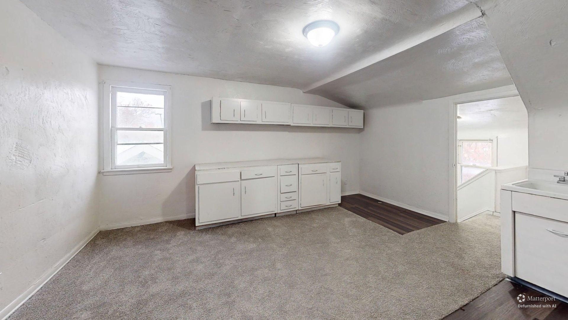 Cleveland Apartment: 3863 East 154th St