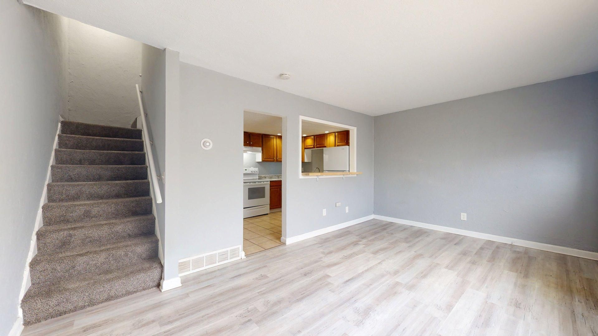 Elyria Apartment: 630 S. Abbe Rd.