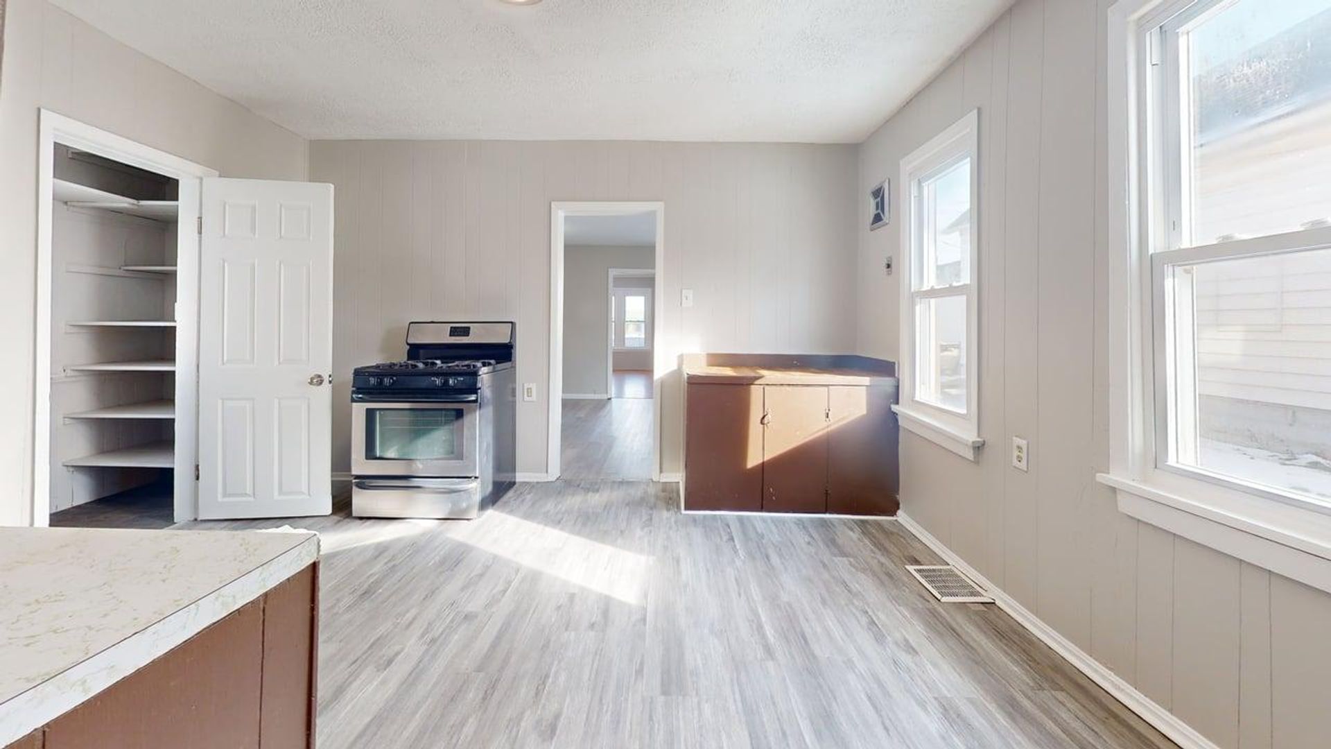 Cleveland Apartment: 3272 W 50th Street