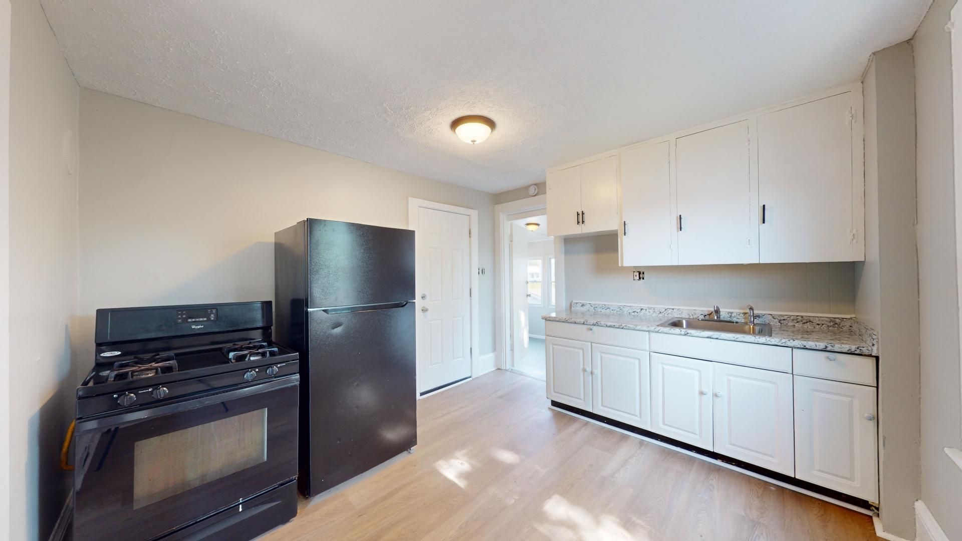 Cleveland Apartment: 1371 West 85th Street