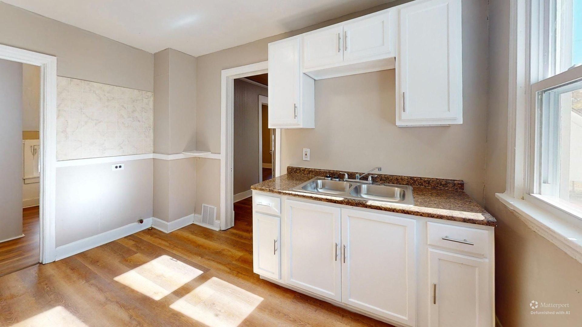 Cleveland Apartment: 2818 East 119th Street