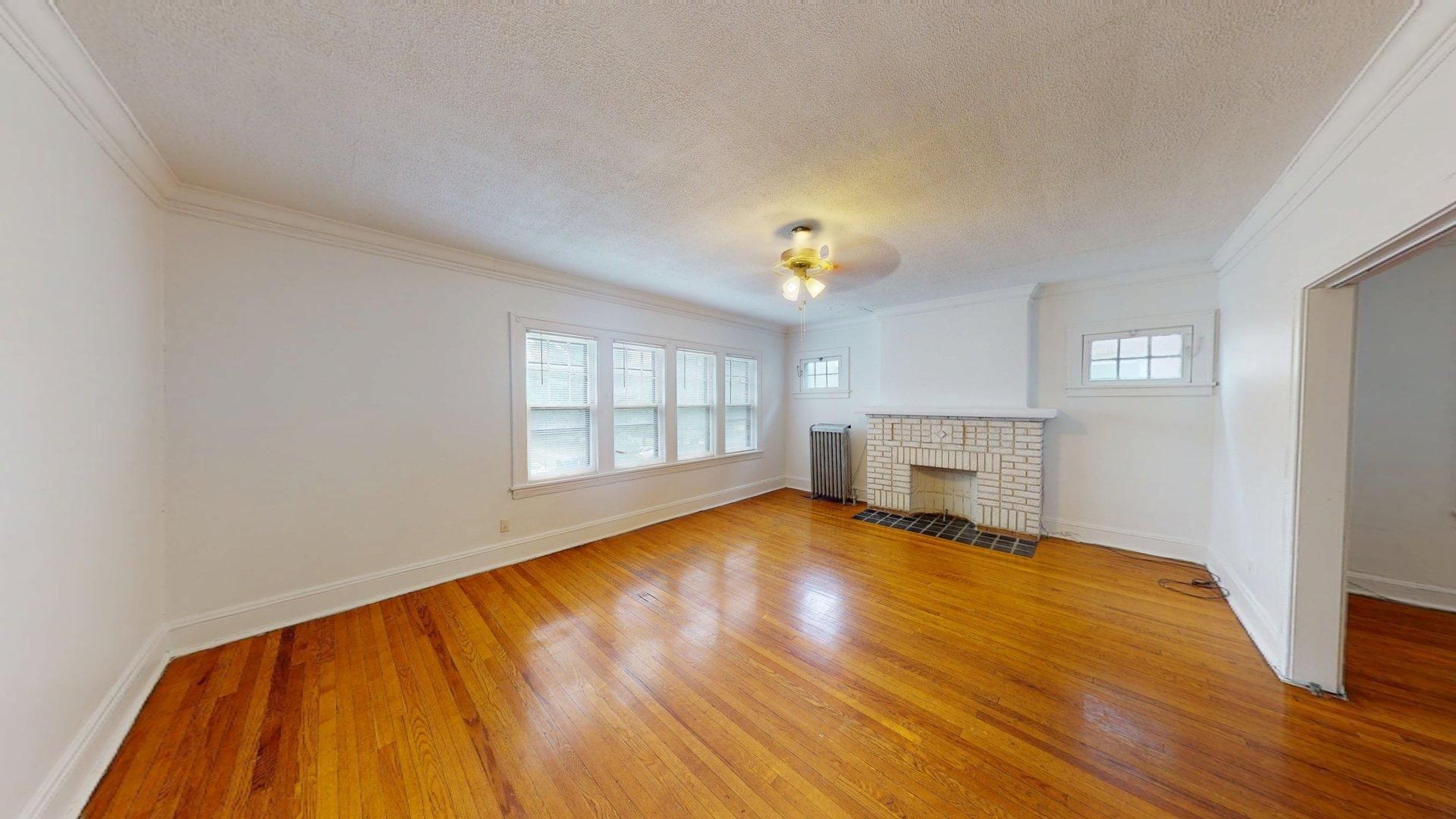 Cleveland Heights Apartment: 2431-39 Overlook Rd.