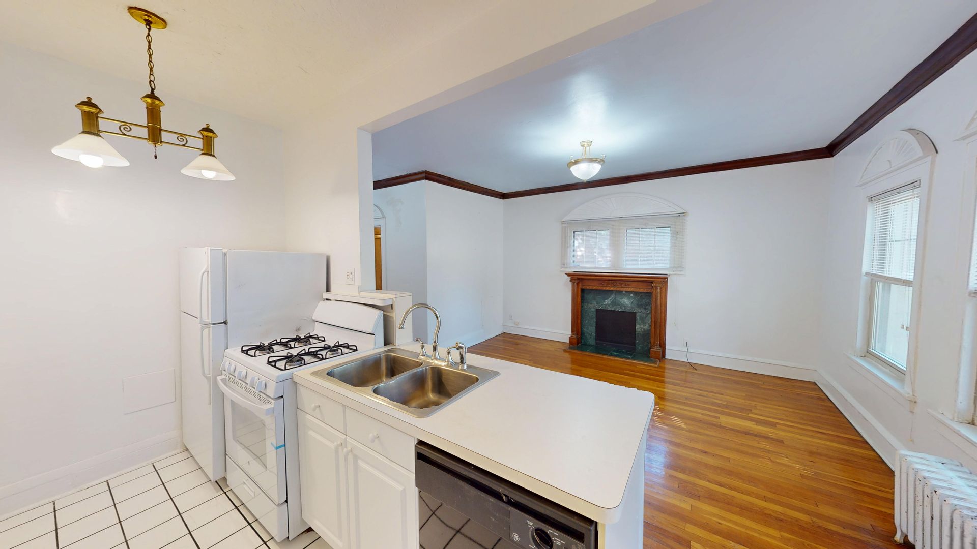 Cleveland Heights Apartment: 2546 Kenilworth Road