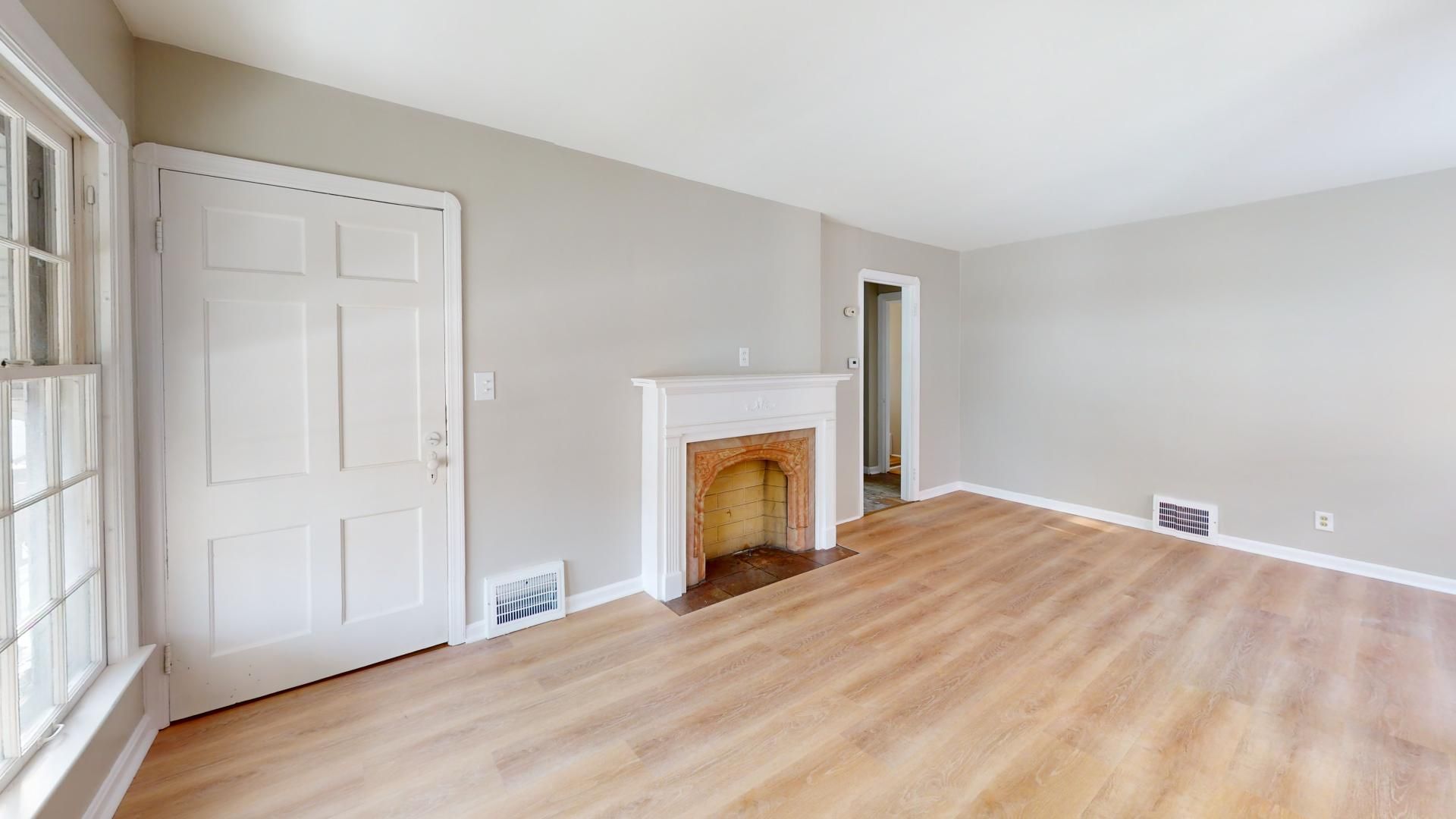 Cleveland Apartment: 3604 West 130th St.