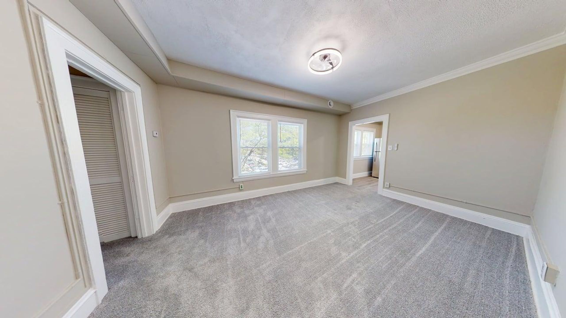 Cleveland Apartment: 3845 Riveredge Rd.