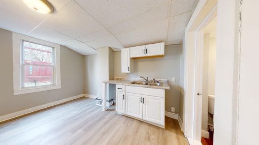 Stockyards Area - 1 Bedroom - 1 Bath - Rear Apartment Unit – photo 1