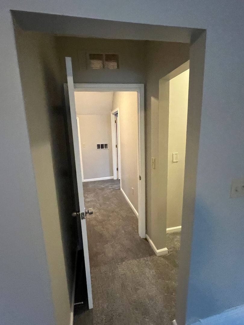 Cleveland House: 7728 Elton Avenue