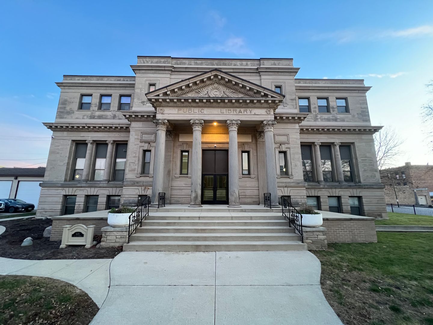 Fort Dodge Apartment: 605 1st Ave North