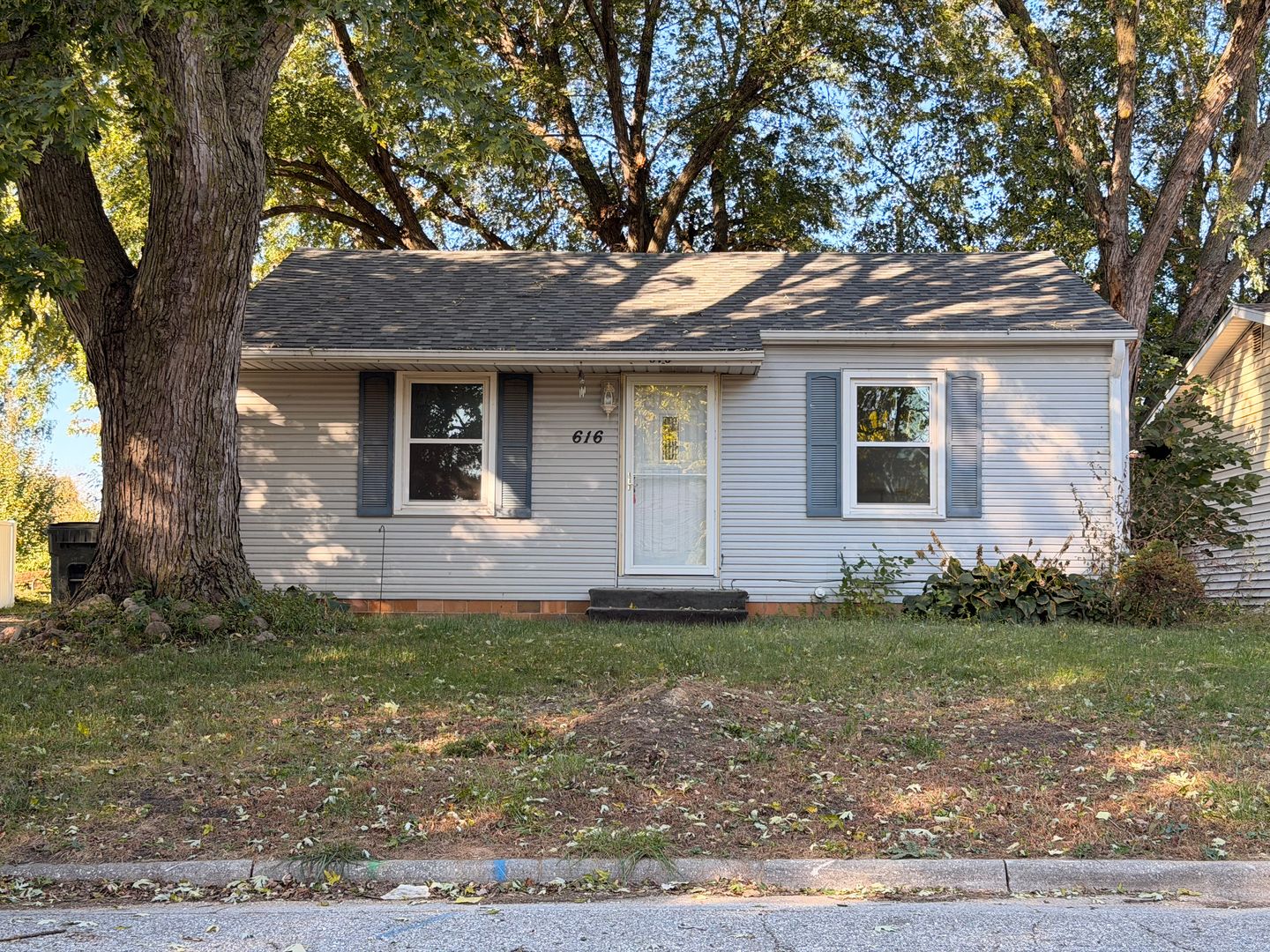 Fort Dodge House: 616 Riverside Street NW