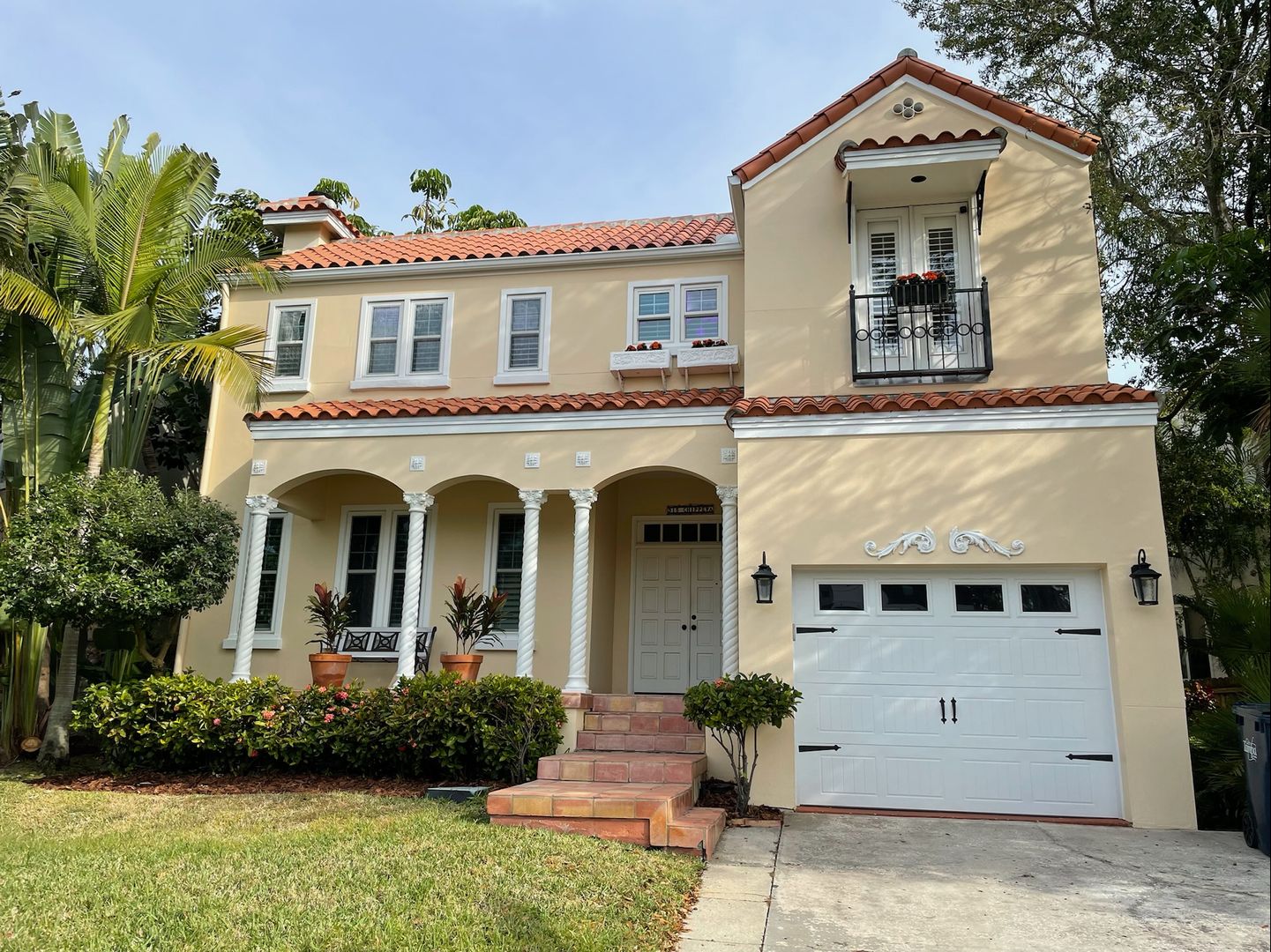 Tampa House: 315 Chippewa Ave