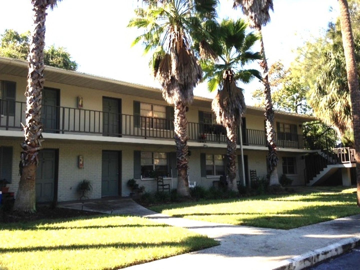 Tampa Apartment: 2910 Rubideaux Street