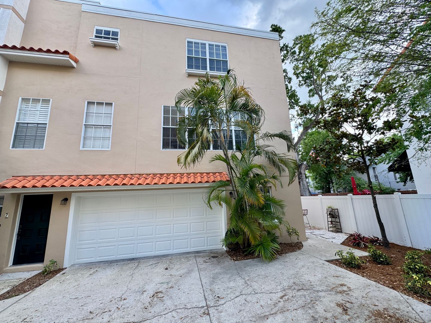 Tampa Townhome: 509 S Matanzas Unit 8