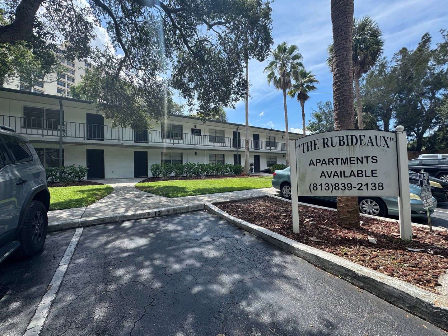 Tampa Apartment: 2910 Rubideaux Street