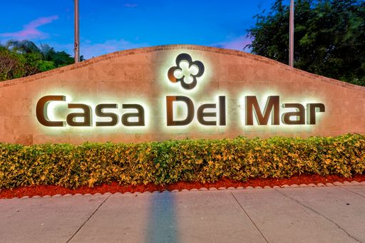 Lease Today at Casa Del Mar, 1 Bedroom Apartments Available for Rent! – photo 1