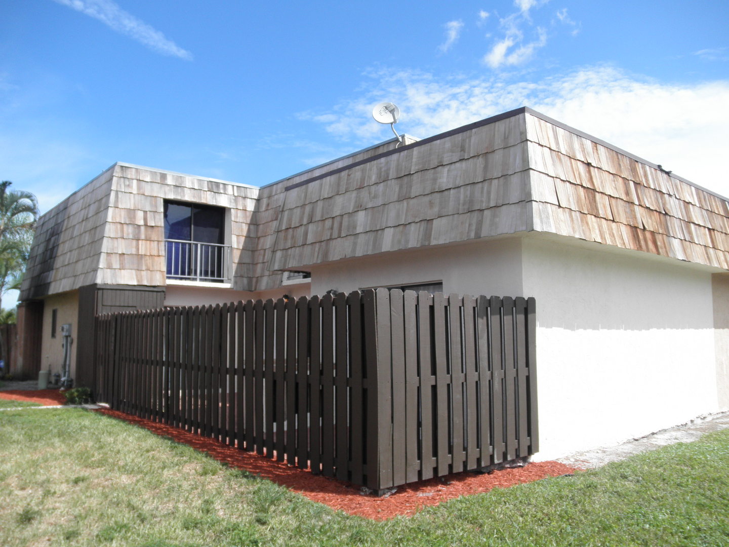 Palm Springs House: 1002 Waterview Drive