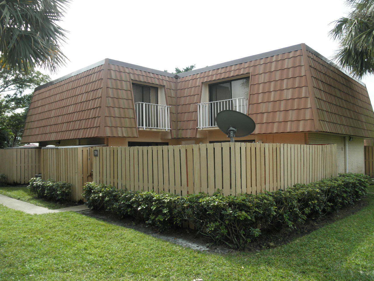 West Palm Beach House: 731 Mill Valley Place