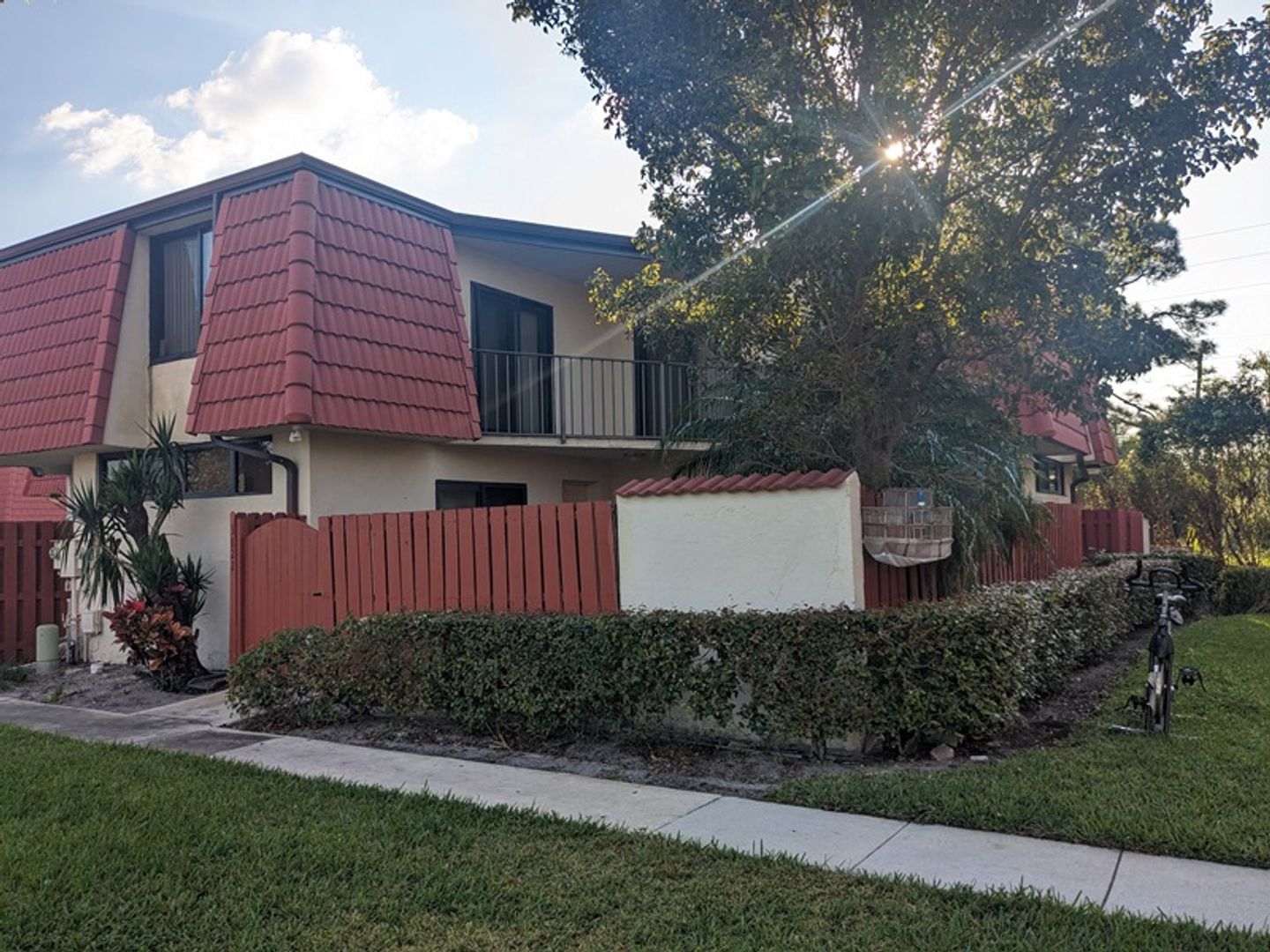West Palm Beach House: 3822 Victoria Drive