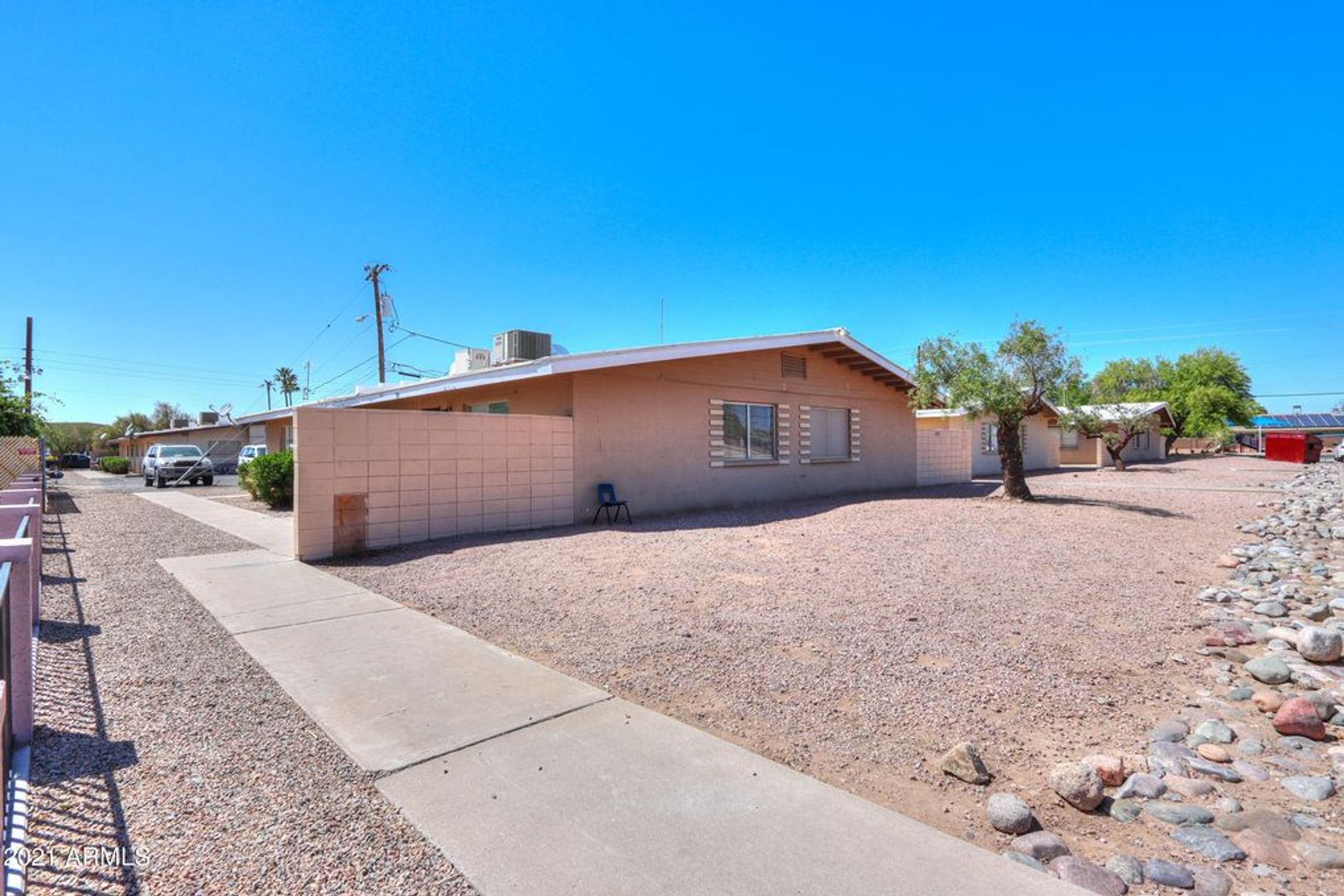 COOLIDGE Apartment: 1055 N 8TH PLACE