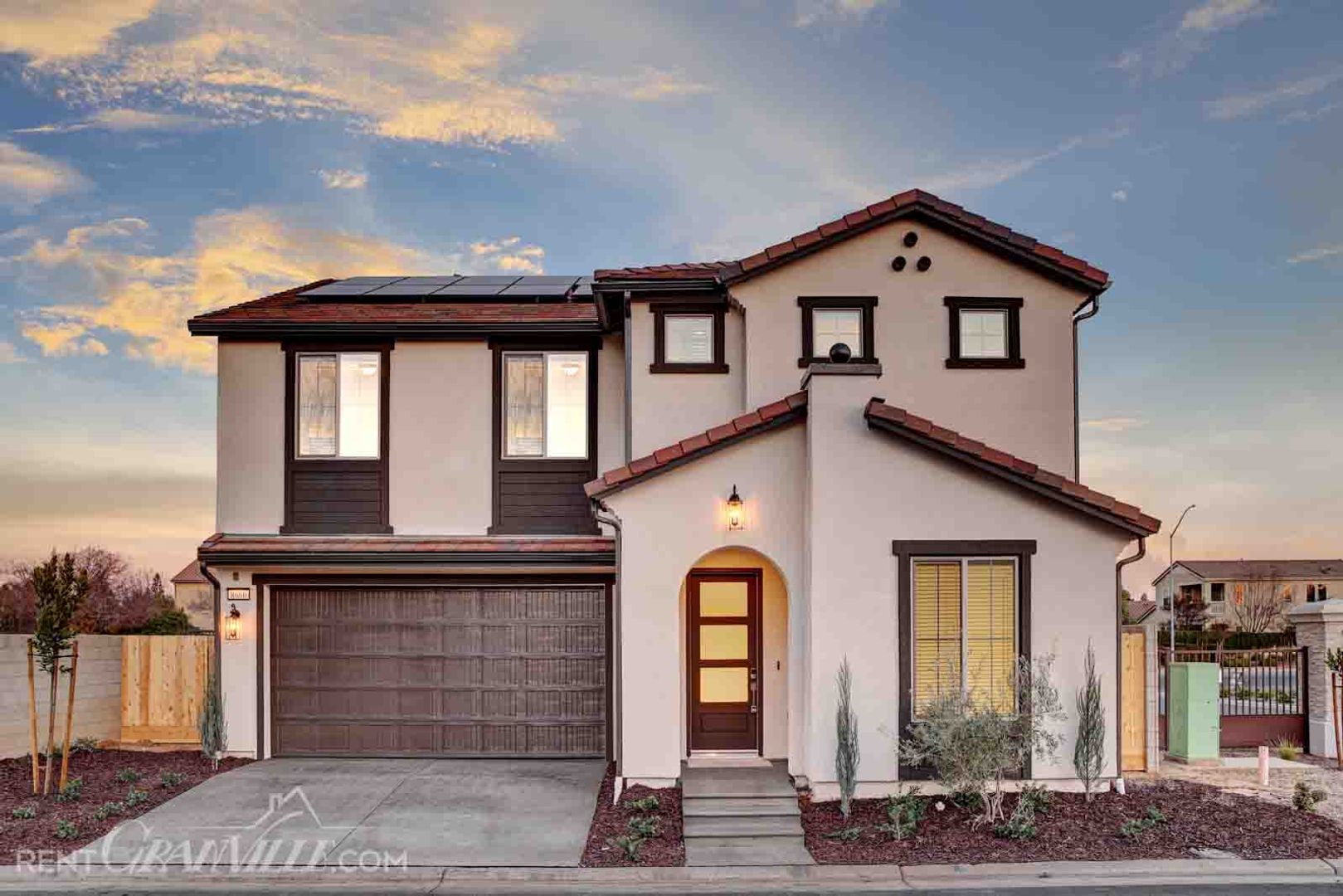 Fresno House: 8660 N Haring Drive