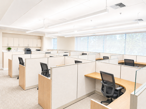 1306 W Herndon Ave - Workspace F