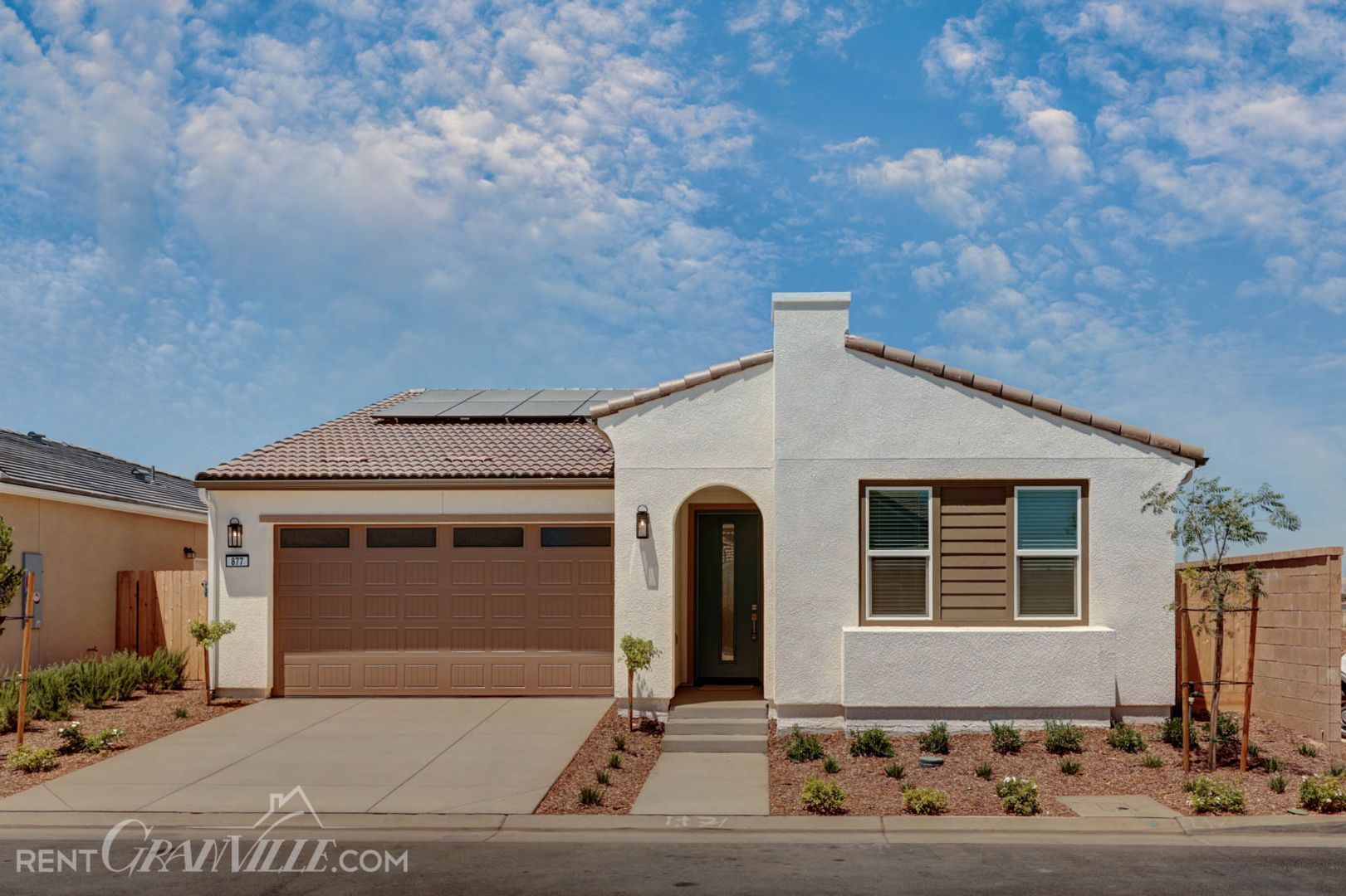Clovis House: 877 Halford Lane