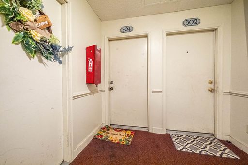 1320 Park Glen Drive #304 – photo 1