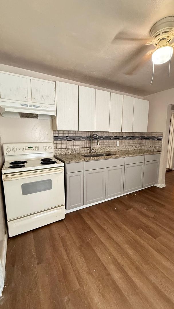 113 Oleander Ave 9 of 12