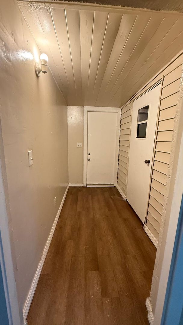 113 Oleander Ave 3 of 12