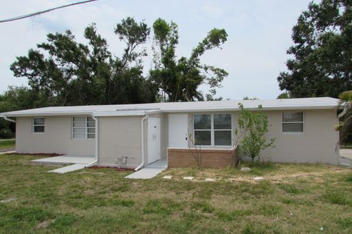 2 Bedroom Port Charlotte Duplex | Water Included | Washer & Dryer Included | Available Now! – photo 1