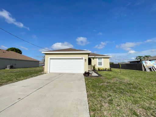 SW Cape Coral 3 Bedroom Plus Den 2 Bath Available Now – photo 1