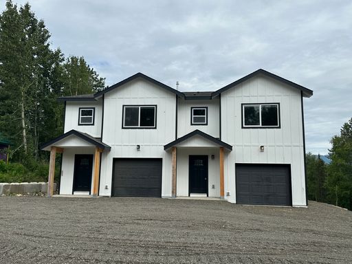 4 BD 2 BA Duplexes with Oversized 1-Car Garage – photo 1