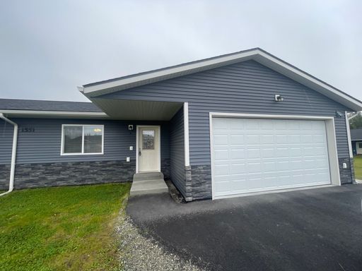 Beautiful 3BD / 2BA with 2-car Garage! – photo 1