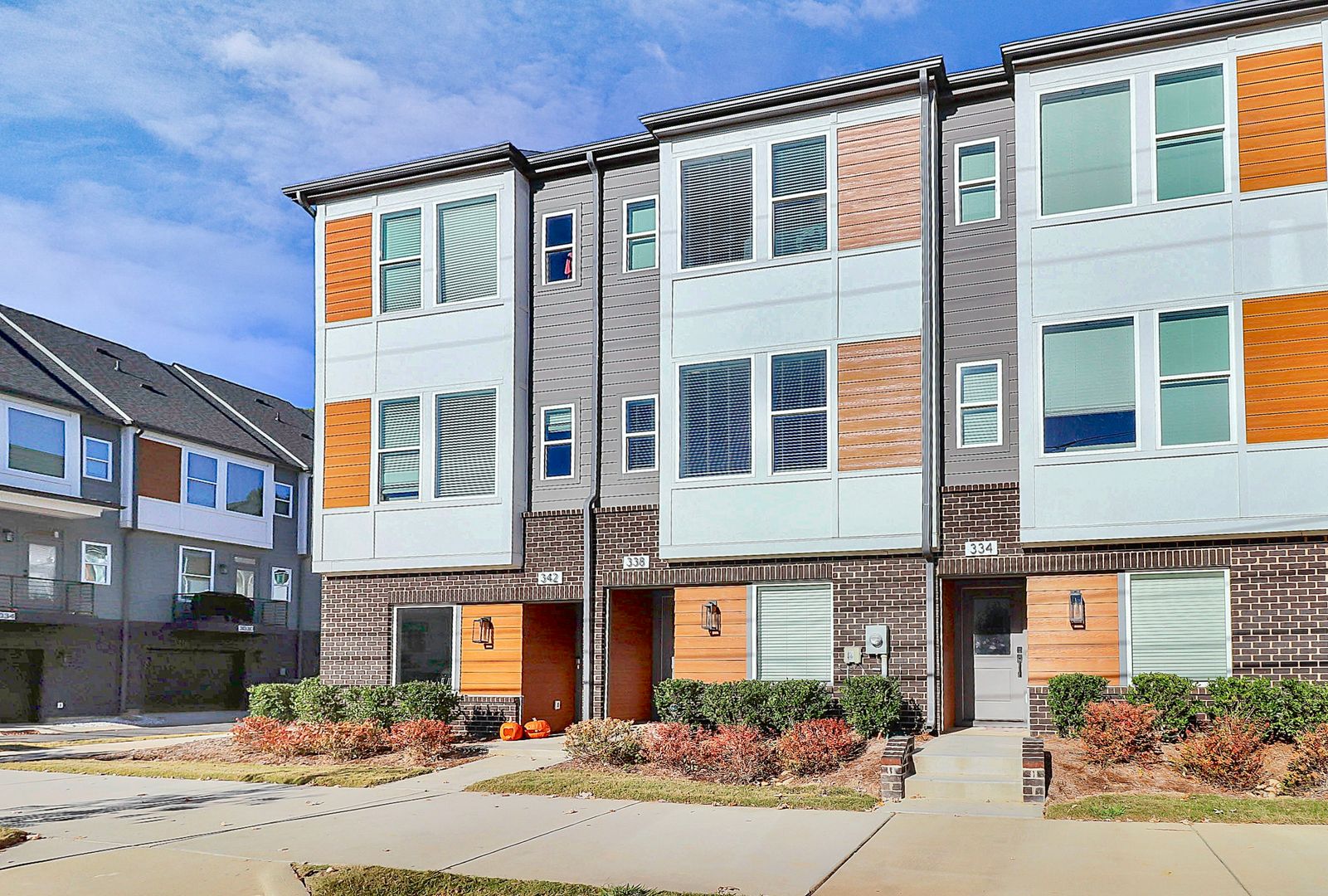 Charlotte House: 338 E CAMA ST