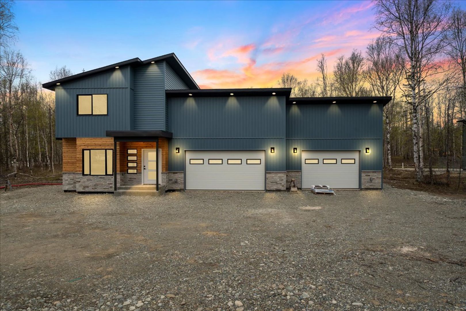 Wasilla Apartment: 7404 N Paw St.