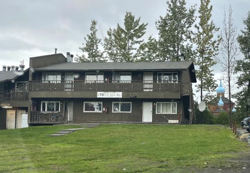 Two bedroom in great location! ***First Month Free*** – photo 1