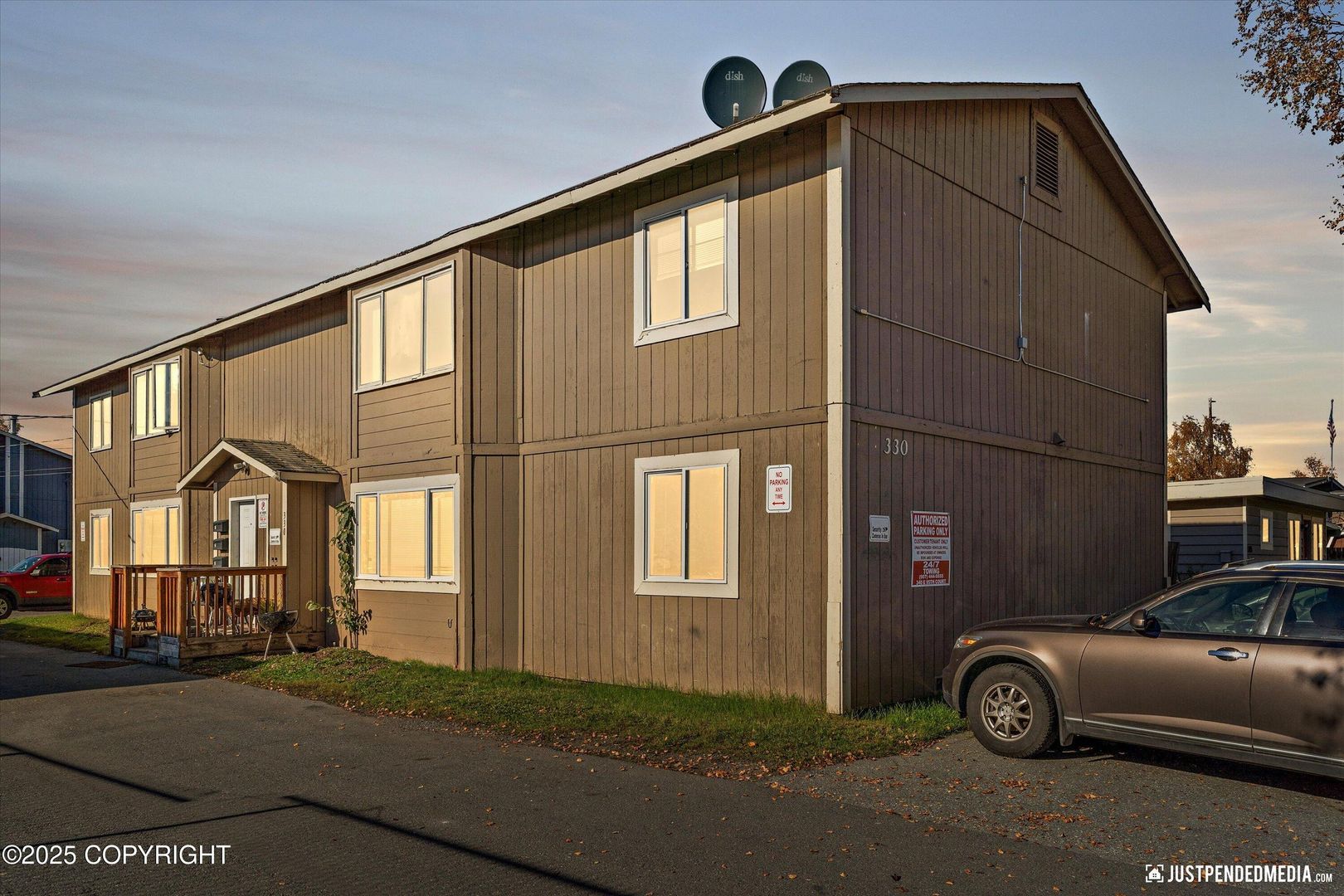 Anchorage Apartment: 330 N Bliss St.