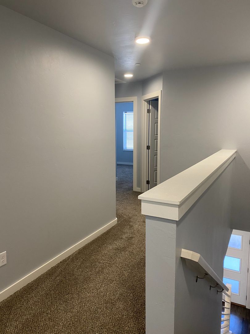 Moore House: 730 SW 14th St