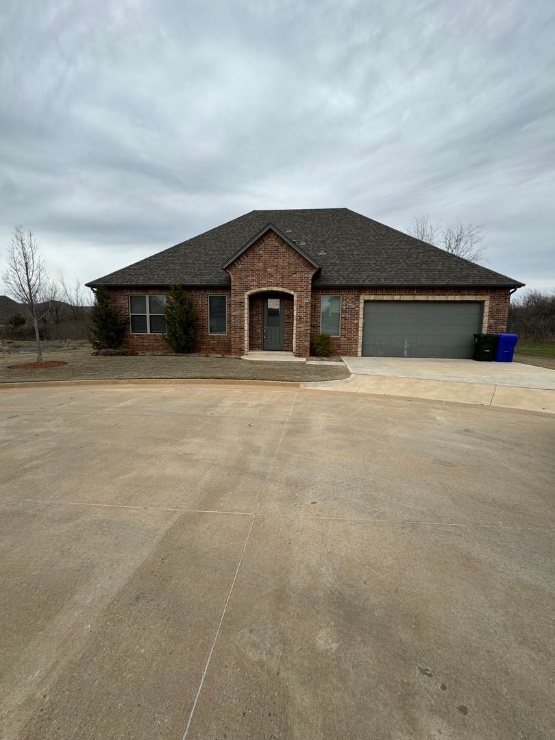 Norman House: 4517 Enclave Circle