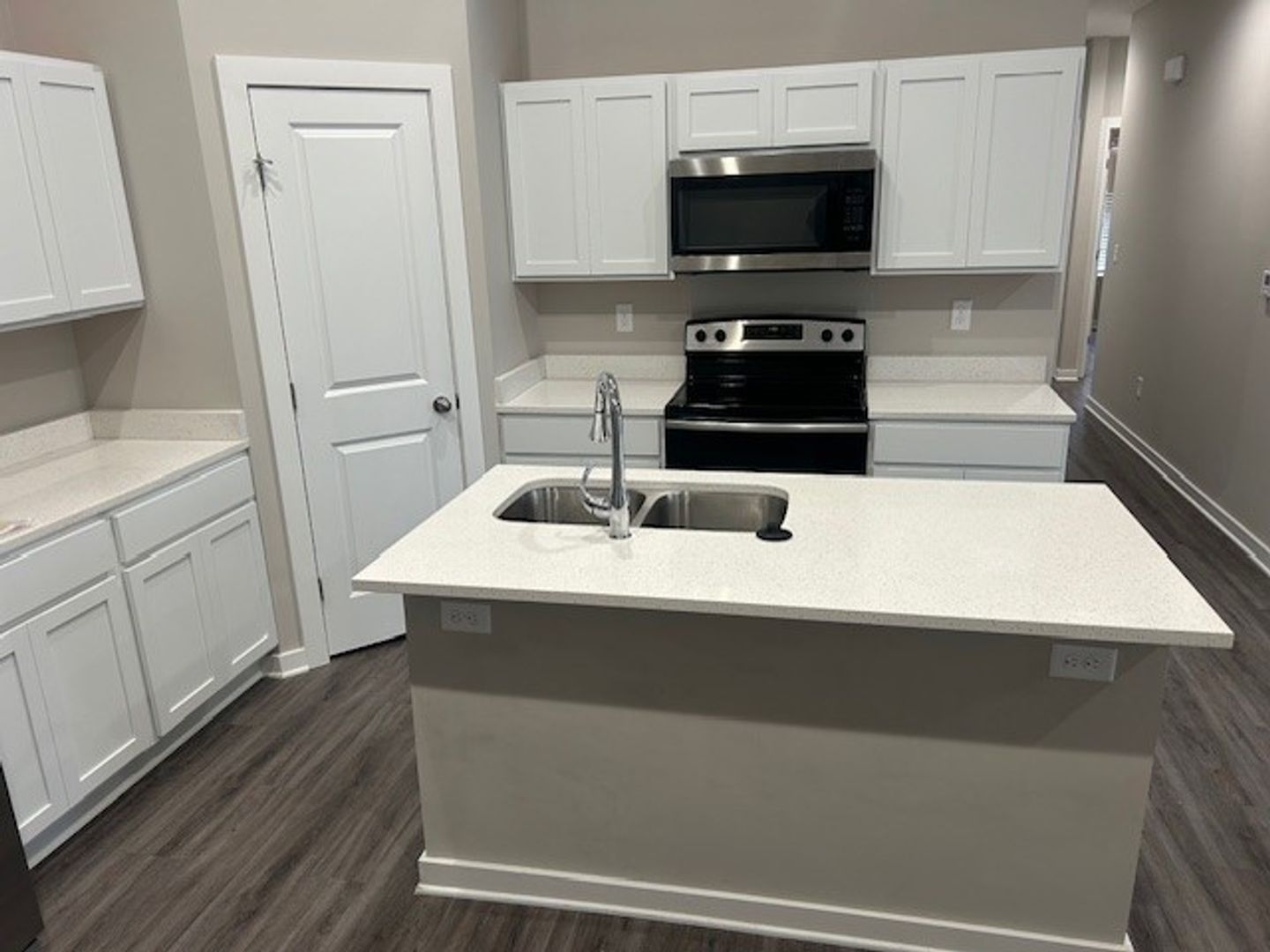Wichita House: 12043 W Shadow Lakes St